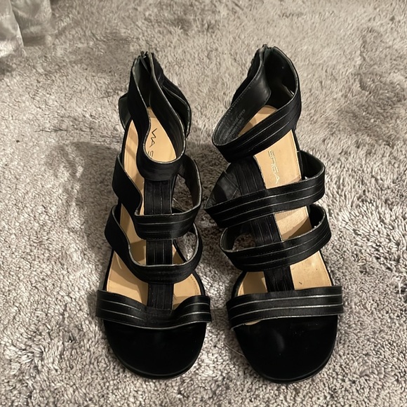 Via Spiga black leather sandal heels, EUC, Size 8.5m - Picture 2 of 6